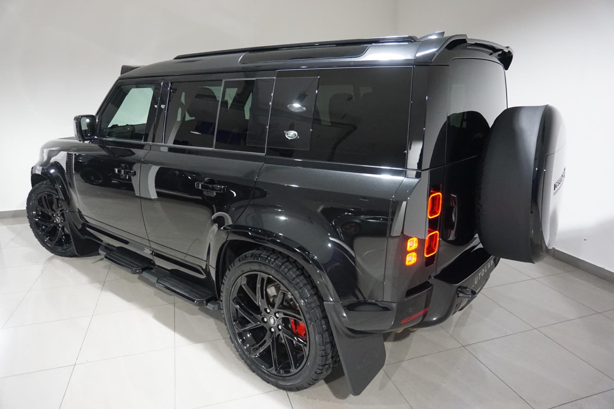 Land Rover Defender 110 3.0 D300 MHEV X-Dynamic SE Auto 4WD Euro 6 (s/s) 5dr